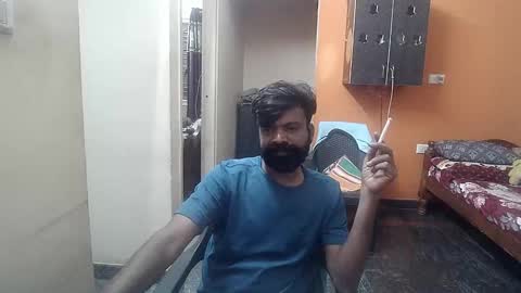 Leo online show from December 6, 4:28 pm