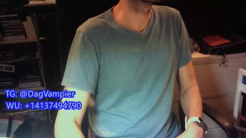 Vampiro Diurno online show from February 5, 8:27 pm