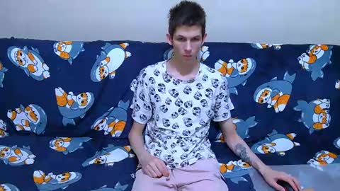 lester_broo online show from June 12, 3:05 am