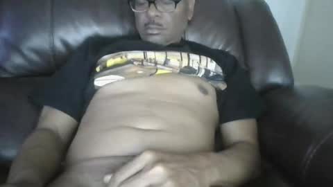 letmegetsum2 online show from May 19, 1:56 am