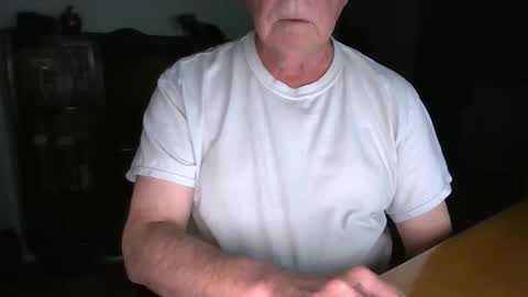 letscum2gether0 online show from April 29, 12:59 am