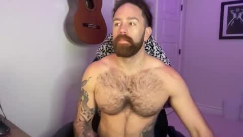 Snapshot of levi_daniel chatting on October 27, 7:27 pm Levi Daniel online show from October 27, 7:27 pm