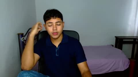 Snapshot of levii_7 chatting on September 14, 8:55 pm      0600AM-1200PM - online show from September 14, 8:55 pm