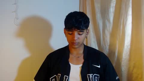 i  am lewis ly EDUARDO MEMDOZA15 online show from January 15, 9:17 pm