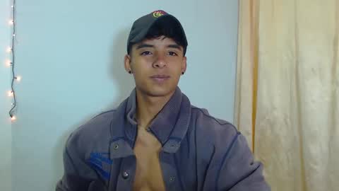 i  am lewis ly EDUARDO MEMDOZA15 online show from March 20, 3:27 pm