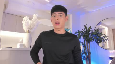 Liam online show from February 25, 12:55 am