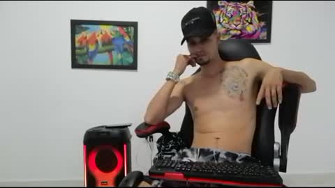 Andres online show from October 19, 10:24 pm