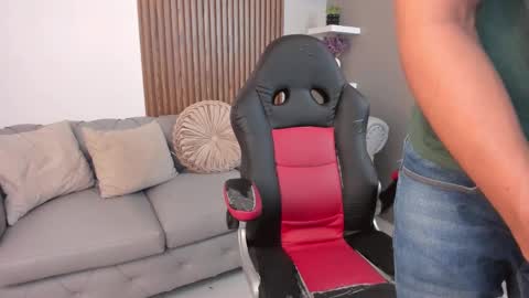 Liam Collins online show from March 3, 11:49 am