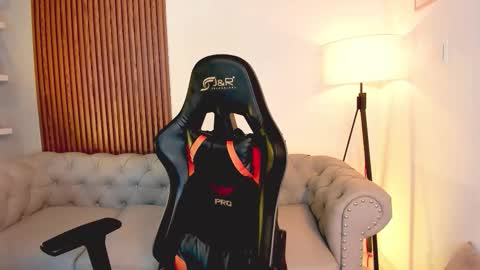 Liam Collins online show from November 12, 12:00 pm