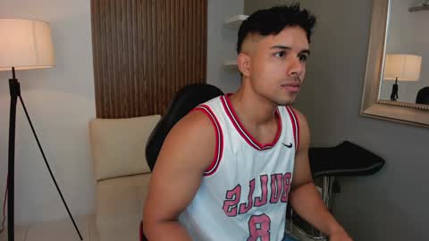 Liam Collins online show from December 29, 11:29 am