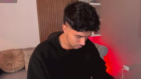 Liam Collins online show from March 11, 11:33 am