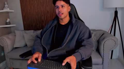 Liam Collins online show from September 21, 12:16 pm