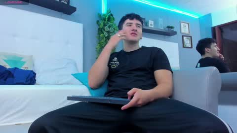 liam_conorr online show from January 20, 12:18 pm