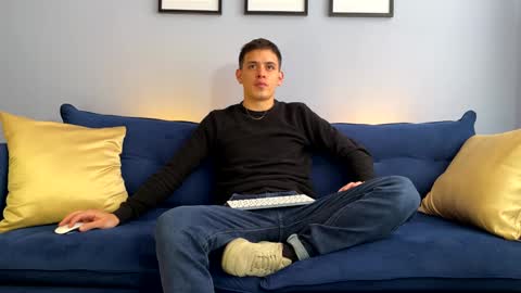 Liam online show from January 24, 3:55 pm