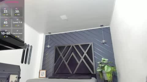 LIAM KLEIN online show from October 27, 11:34 am