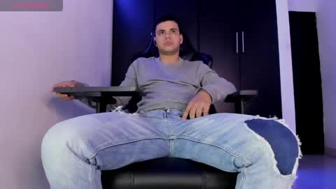 Liam online show from April 17, 9:56 am