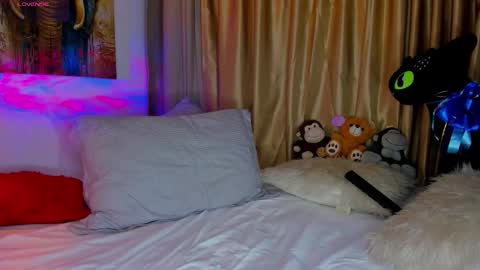 liam online show from November 24, 12:55 am