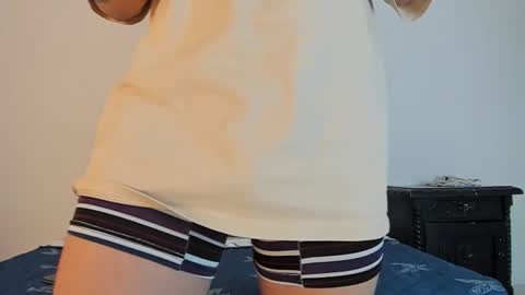 Call me Lian online show from January 6, 12:09 pm