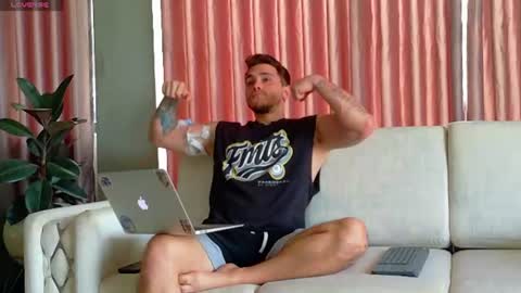 Liam online show from July 30, 9:47 pm