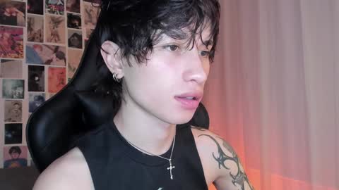 Liam online show from December 19, 6:23 am