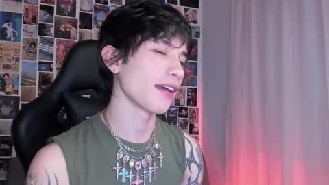 Liam online show from March 5, 4:24 am