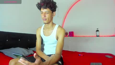 LIAM  KAI online show from April 4, 3:25 am