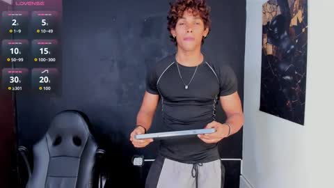 liamvibes212 online show from February 21, 1:34 pm