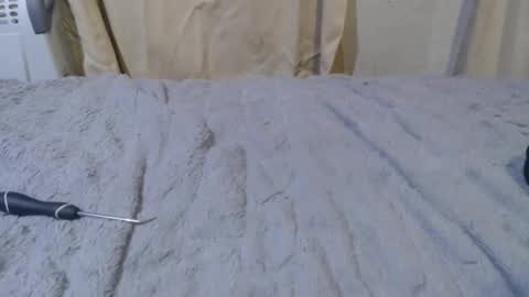 lickurlipz1 online show from March 6, 7:54 pm