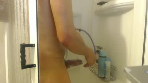 lickurlipz1 online show from December 22, 8:25 pm