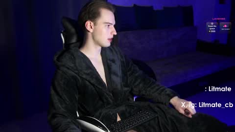 Snapshot of litmate chatting on February 25, 12:25 am ask me online show from February 25, 12:25 am