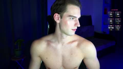 Snapshot of litmate chatting on October 20, 11:52 pm ask me online show from October 20, 11:52 pm