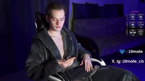 Snapshot of litmate chatting on February 21, 11:21 pm ask me online show from February 21, 11:21 pm