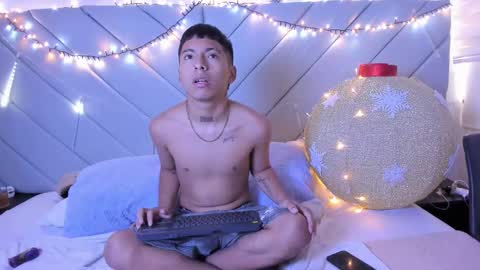 little_kris1 online show from November 24, 12:28 pm