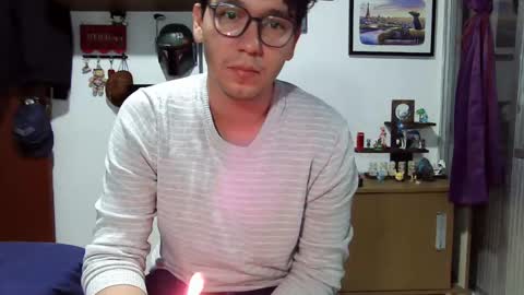 Snapshot of lobomx19 chatting on February 19, 5:49 am Lobo online show from February 19, 5:49 am