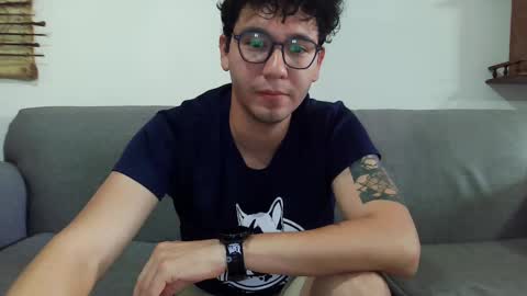 Snapshot of lobomx19 chatting on March 1, 3:38 pm Lobo online show from March 1, 3:38 pm