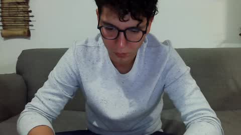 Snapshot of lobomx19 chatting on February 4, 2:28 am Lobo online show from February 4, 2:28 am