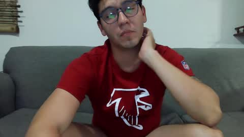 Snapshot of lobomx19 chatting on February 15, 3:20 am Lobo online show from February 15, 3:20 am