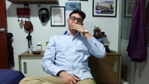 Snapshot of lobomx19 chatting on December 18, 2:42 am Lobo online show from December 18, 2:42 am