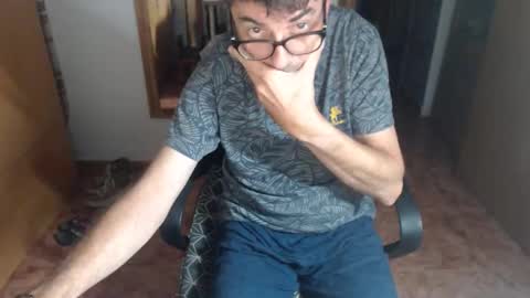 lobosolitario73 online show from September 30, 11:08 pm