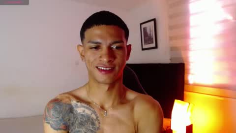 Snapshot of logan_military chatting on October 22, 1:26 pm logan online show from October 22, 1:26 pm