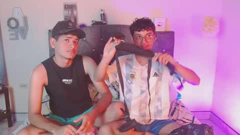 Snapshot of logan_willyams_ chatting on October 28, 10:45 pm logan_willyams_ online show from October 28, 10:45 pm