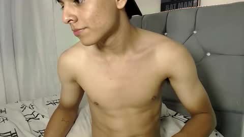 loganjhonson19 online show from April 11, 7:45 am