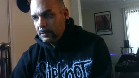 Logan Reaves online show from December 15, 4:26 pm