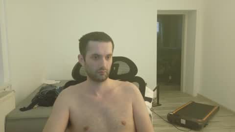 Snapshot of londonboy918070 chatting on March 2, 11:30 am londonboy918070 online show from March 2, 11:30 am