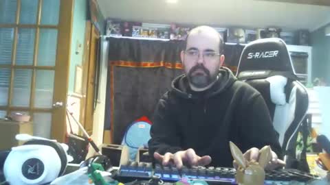 longandcut99 online show from March 13, 3:19 pm