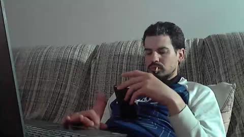 Alejandro Rulitos Twitter longnight55 Intagram 5longnight5 online show from February 21, 4:16 pm