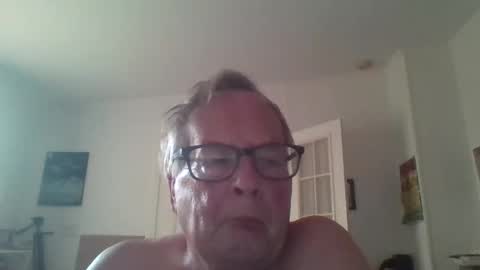 looking online show from October 23, 9:40 pm