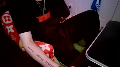 LORDXW online show from December 19, 7:51 pm