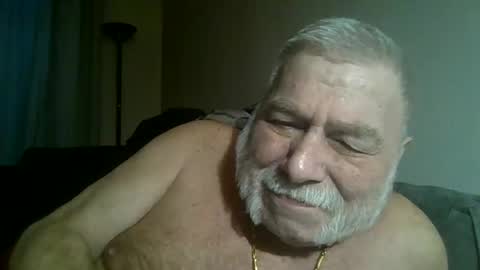 louis_chokdee online show from February 13, 5:11 pm