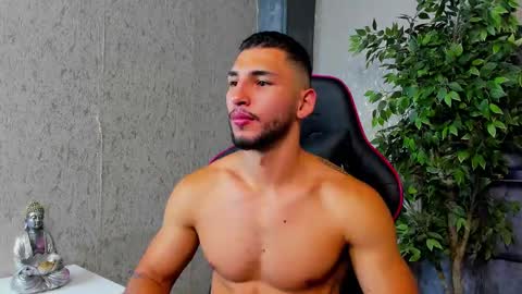 Louis online show from September 29, 10:49 pm